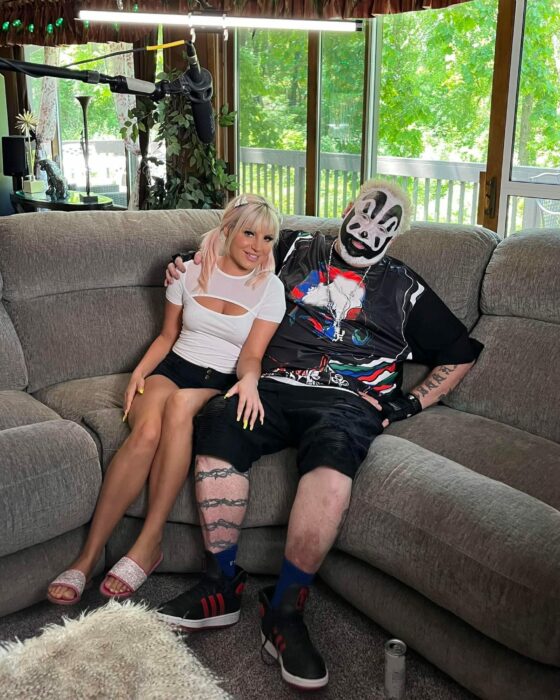 Sarah Russi & Violent J: Down With the Clown