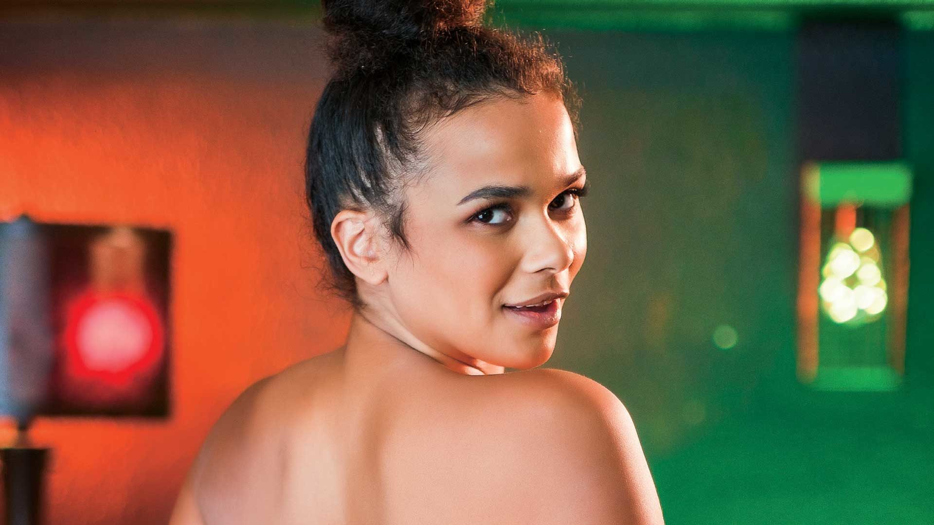 HUSTLER Honey Alina Ali