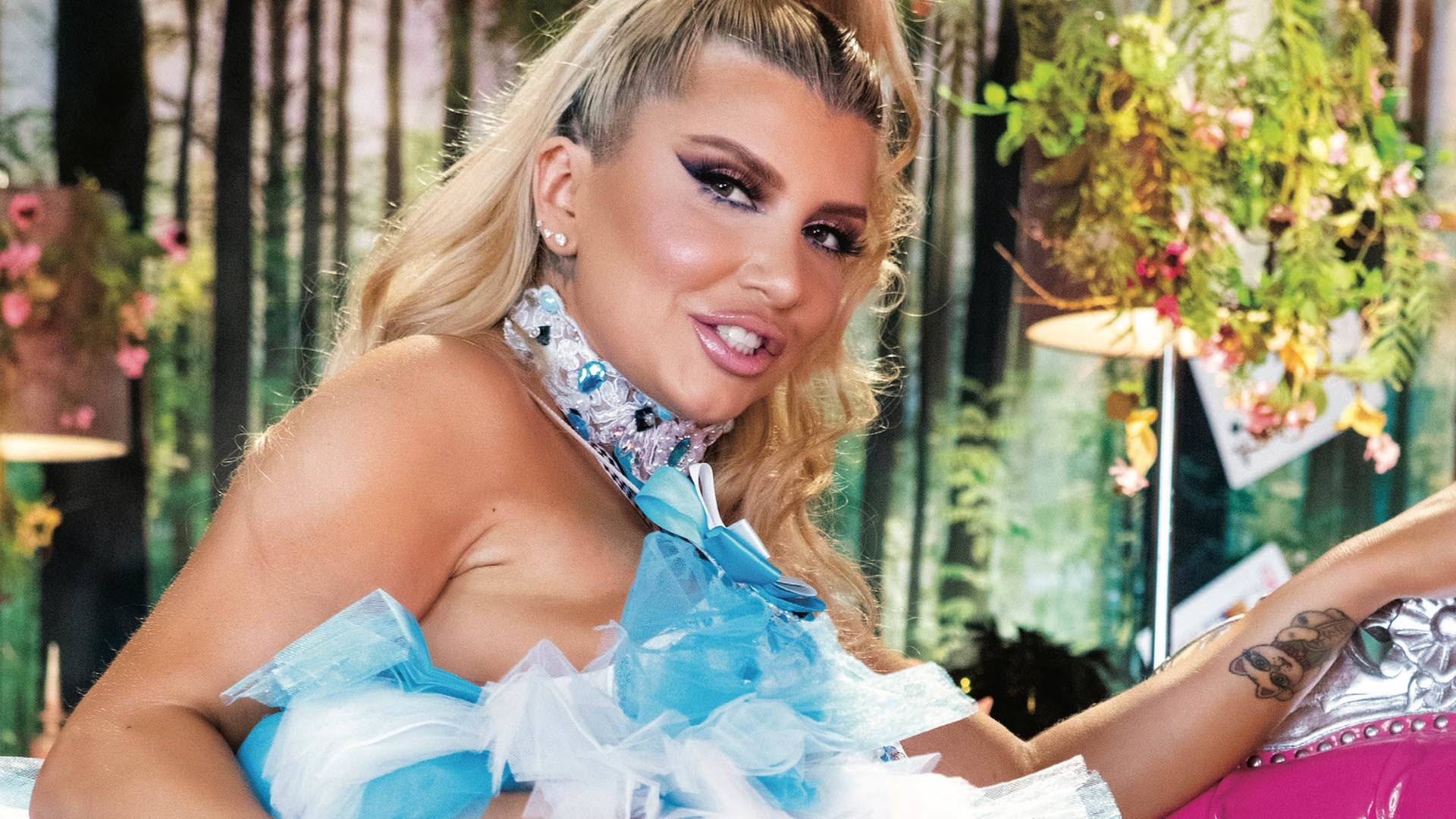 HUSTLER Honey Romi Rain